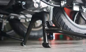 Cara Mengatur Tinggi Main Stand Motor Agar Tidak Menggesek Aspal Dengan Aman