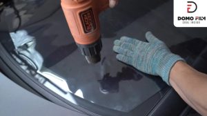 Panduan Lengkap Cara Meretrofit Kaca Film Berwarna Pada Mobil Old School